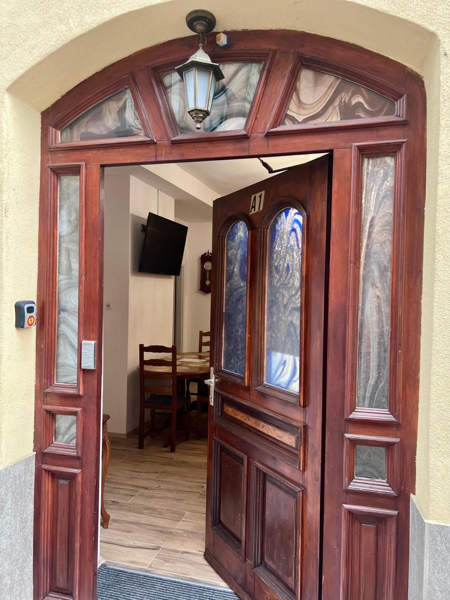 Ljubljana City Center Apartment Экстерьер фото